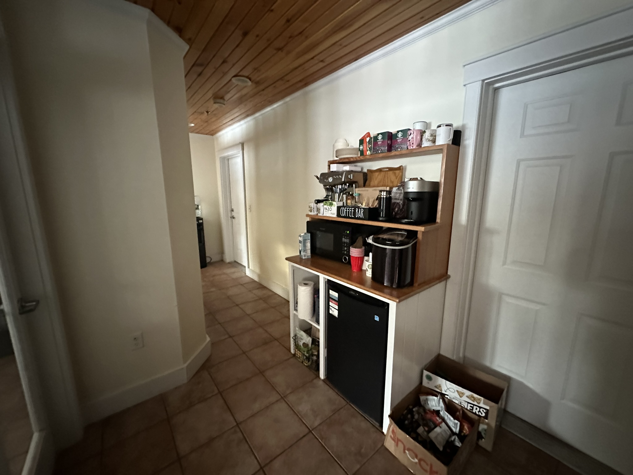 Ground floor office 1 - alternate view